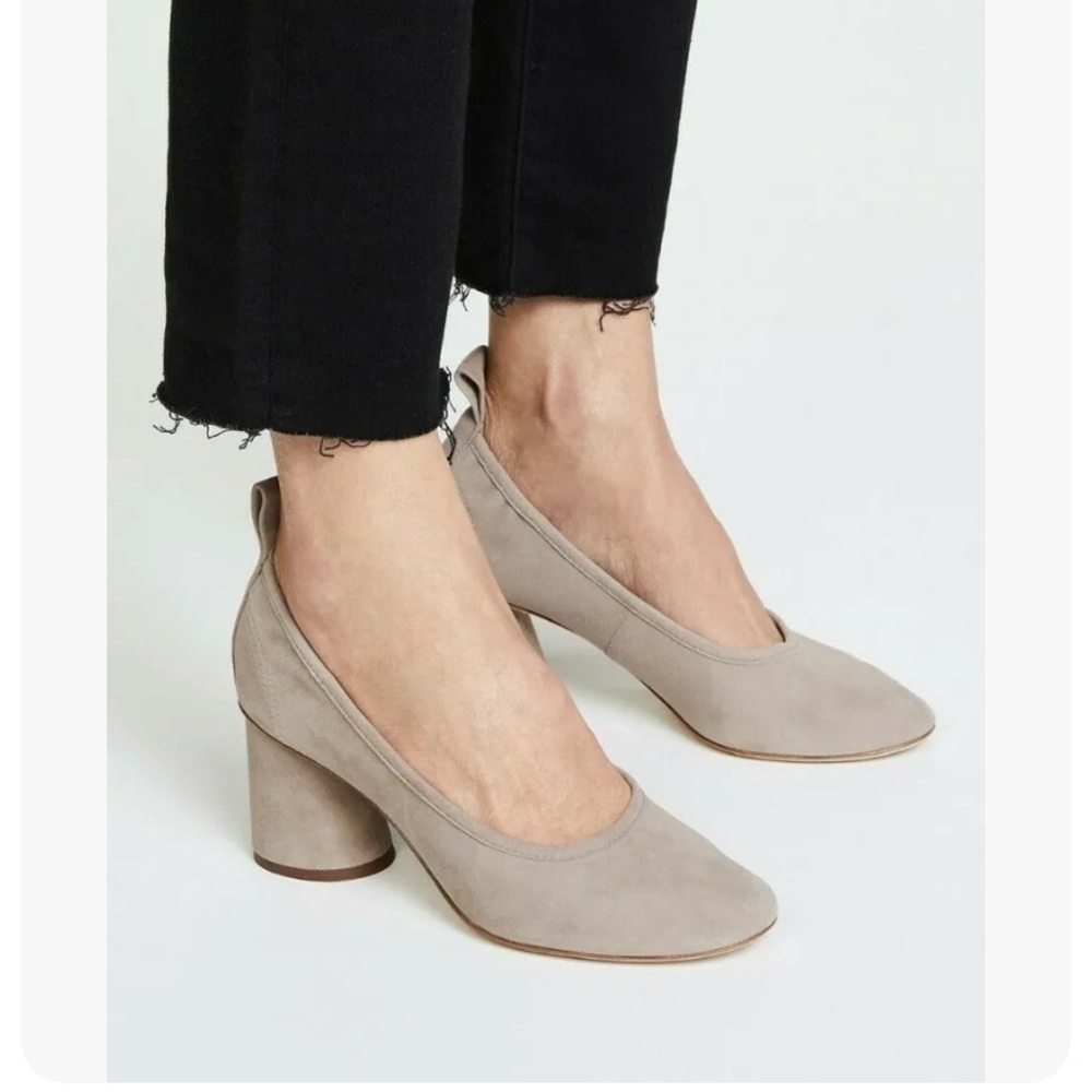Therese 65 MM Veg Suede Pumps Sz 10.5